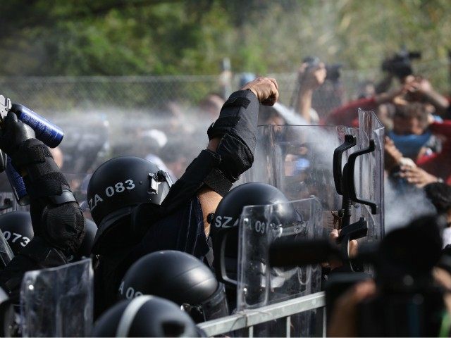 borders-gettyimages-488478212a-640x480.jpg